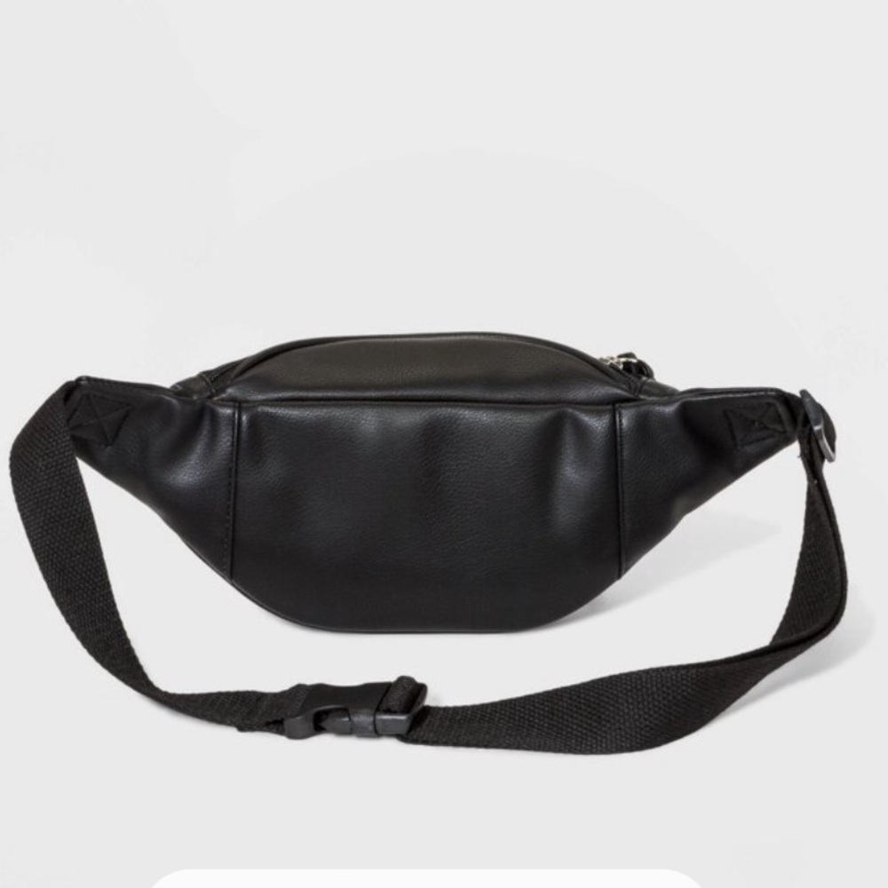 Wild Fable Women's Zip Closure Fanny Pack - Black